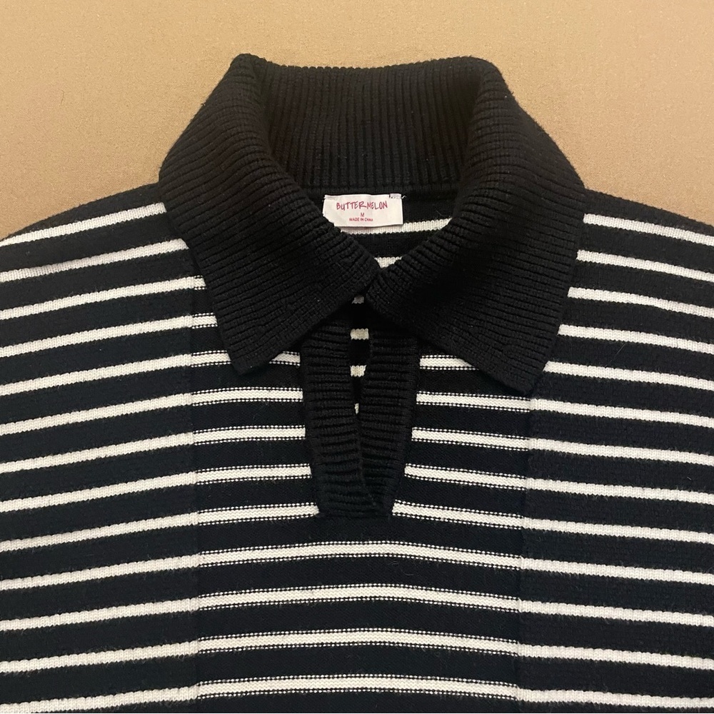 Buttermelon Black and White Stripe Cropped Sweater Size Medium - Picture 3 of 11